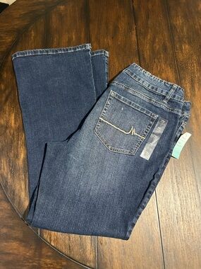 NWT - Maurice’s Women’s Dark Blue Denim Jeans - Classic Fit - Size 14W
